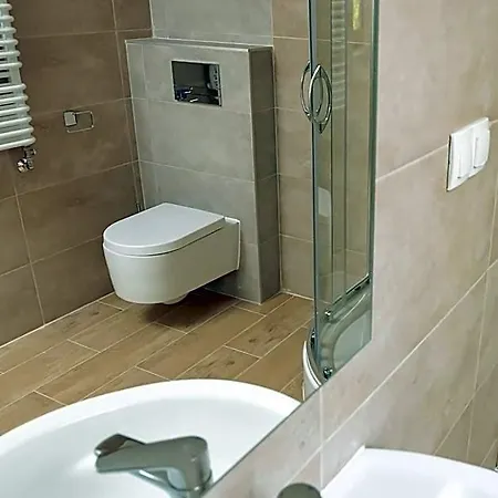 & S8 Hotel Stare Babice