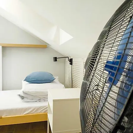& S8 Hotel