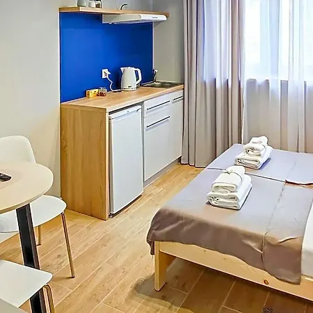 Hotel & S8 4*
